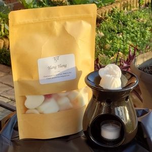 Wax melts for your tealight or electric warmer.